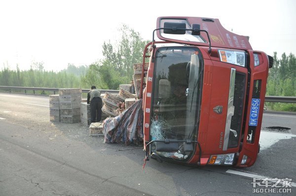 ��ȫ��󣬻����෭Ѫ�Ľ�ѵ��զ����