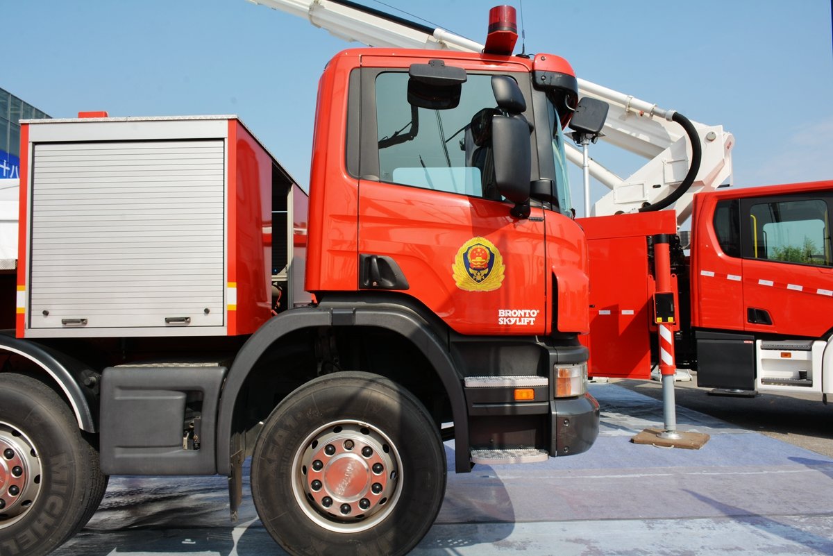 【图】博浪涛90米曲臂云梯车,为消防保驾护航 文章图片_卡车之家,中国最好的卡车门户网站