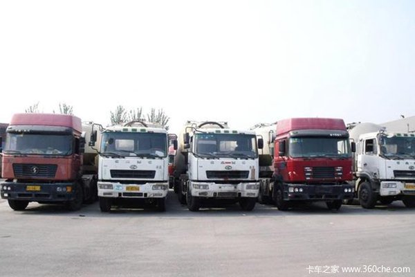 卡车司机无奈走下道 催生带路产业 这就是政策红利?