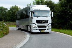 �¹������������³��ͣ�����֮���ҷ���