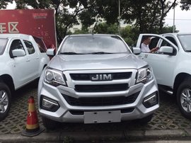 作为一款务实的工具皮卡车,江西五十铃瑞迈做的很到位