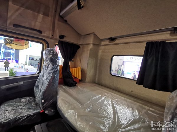 双燃料潍柴动力,这款德龙X3000牵引车要火!综合性能你看给打几分?