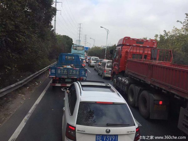 高速收费囧事层出不穷,ETC“悲喜剧”下,卡友:我好烦