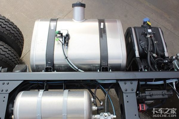 ����HOWO�Ῠ������Ʒ�������ͷվ