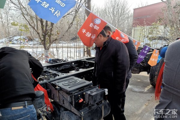 һ������Ῠ&��������´��ͻ���л��