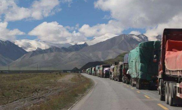 ����ѩ��զ���£�������ѧ�����ܱ�����