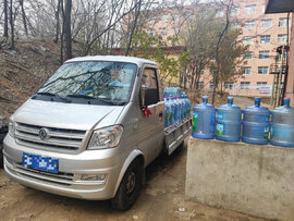 启动快速操控舒适,东风小康K01,陪伴送水小哥走完配送的最后一步