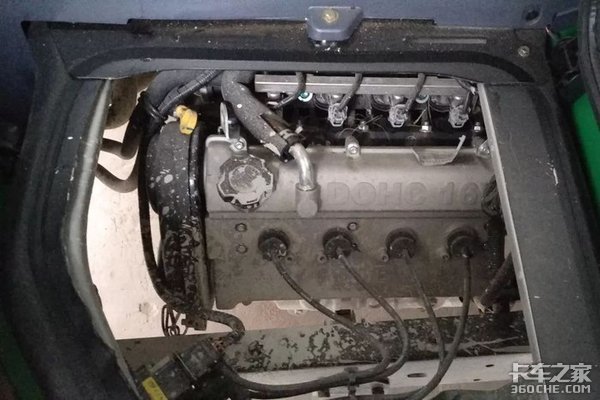 车身更长货箱更大，华晨鑫源这款金杯T52微卡，载重力那可真是不一般