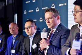 预计搭载13L发动机  曼恩全新一代卡车再曝谍照