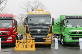 冰箱空调好座椅 徐工推出的“硬汉”牵引车你觉得咋样?