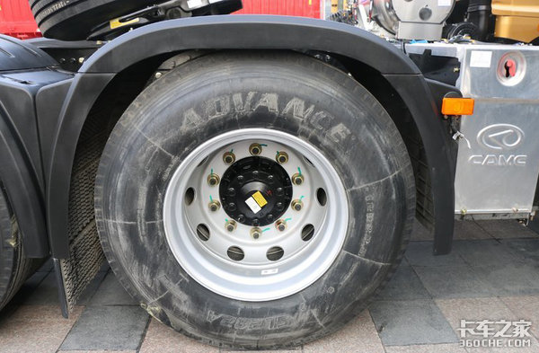 完全自主国六动力链，全新汉马H9，一台真真正正的旗舰重卡！