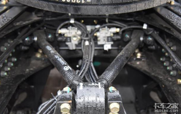 完全自主国六动力链，全新汉马H9，一台真真正正的旗舰重卡！