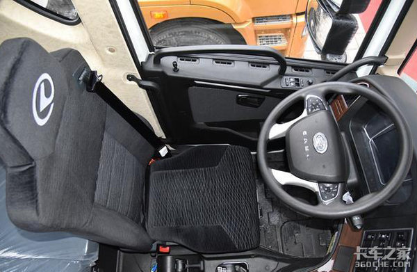 完全自主国六动力链，全新汉马H9，一台真真正正的旗舰重卡！