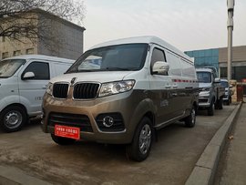 集国内外产品优势于一身，金杯新海狮运输车，超大货厢装卸货物更方便