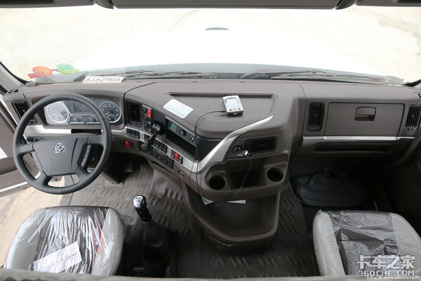 高颜值高配置 这三款国产长头车太令人心动 ,连发动机都是美国品牌