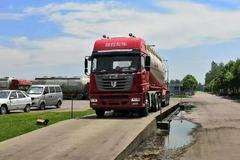 80�󿨳�˾�� ��ӧ�����������Ԯ�人