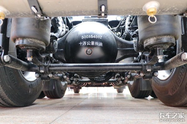 高颜值高配置 这三款国产长头车太令人心动 ,连发动机都是美国品牌