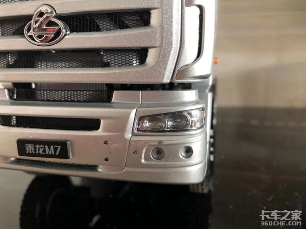 柳汽乘龙M7模型极致还原:风头不劲,但绝对是技术老成的好车
