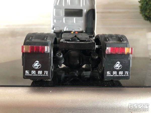 柳汽乘龙M7模型极致还原:风头不劲,但绝对是技术老成的好车