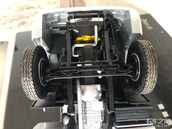 柳汽乘龙M7模型极致还原:风头不劲,但绝对是技术老成的好车