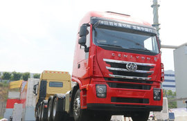 搭载康明斯国六发动机，万事俱备只待开卖，上汽红岩这款重卡太吸睛