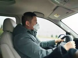 上汽MAXUS与“最美逆行者”同在！武汉加油 中国加油