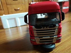 200多块钱做工却是上乘,从江淮格尔发车模中即可看出大厂风范