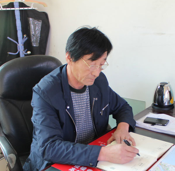 肺炎无情，人间有爱！61岁“修车大爷”向灾区捐款10万元！