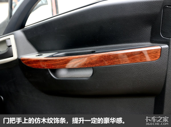 �Ῠ��ʻ��+���Ͷ���&nbsp;����ǳ���С����