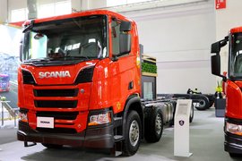 8个气缸650马力 烈火战车版斯堪尼亚R650无惧火情！