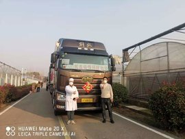 放着2万8的运费不赚 宁愿倒贴油钱跑武汉 这对卡友夫妻硬核树家风