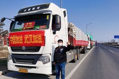 成功抵达！中国重汽车队将潍柴动力捐赠的200吨“爱心菜”运抵武汉！