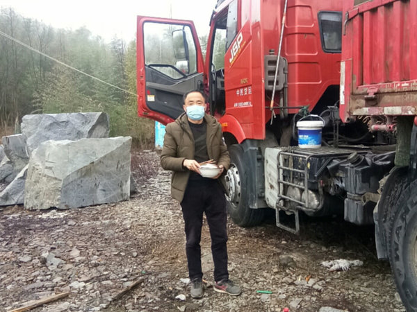 ����������˾���ж��������������ض���