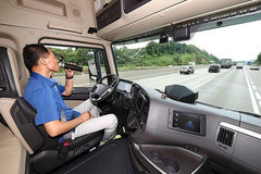 ���� ���˼�ʻ���ģʵ����չӦ�ó���