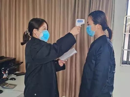 ��Ӣ���¾�&nbsp;����ս��һ�ߵĽ�ͨ���ռ�