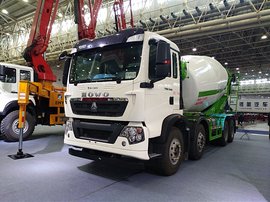 两款经过市场考验的搅拌车,重汽PK三一,这波你站谁?