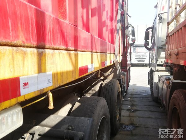 �Ӵ�Ŀ�Ѻ������ӳ�����ٹ����ߵ�����