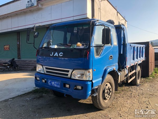 做工扎实,品质够硬,江淮这款4X2蓝牌自卸车为啥没火起来?