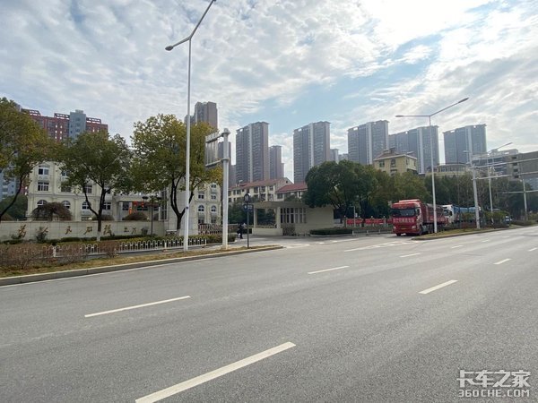 ��ũ��֪���Ѿ��ȥ�人&nbsp;���˿�ȫ�˻�