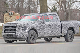 下一代皮卡“神车”长啥样？外观细节有变化 全新福特F-150谍照曝光