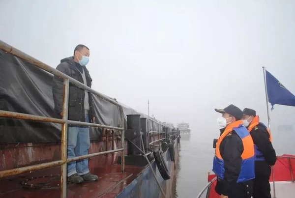 �����ࡰ�����ߡ�����ͨ�ˣ��٣�������