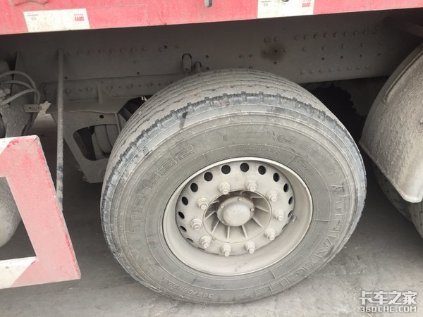 你认识助力火神山施工的“随扬帝”吗？130吨级重型随车吊，超给力！