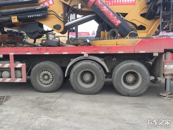 你认识助力火神山施工的“随扬帝”吗？130吨级重型随车吊，超给力！