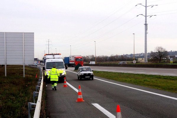 �ൺ��17����ʱ��ո����շ�վ���¿���