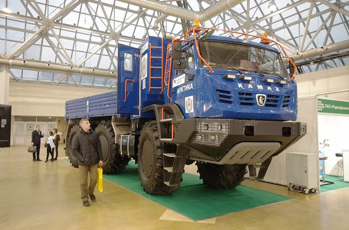 跋山涉水全能卡玛兹6x6全地形车有点秀图片列表