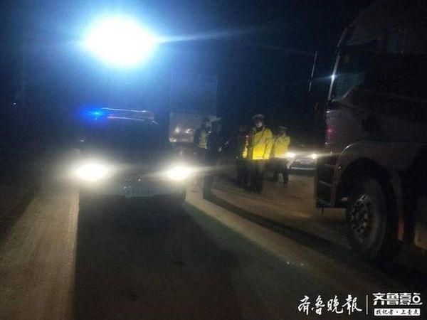 抗疫期间没人查？交警查扣9辆超载货车