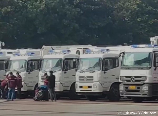 战疫的卡车司机:不是不怕死,不是想赚钱,活总得有人干