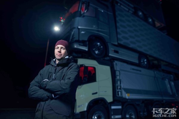 ���ع�&nbsp;�ֶ��ֿ���ȷ������4���³���