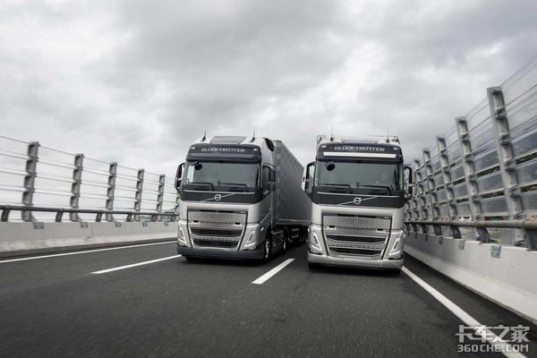 �ֶ���4���³�����&nbsp;FMӭ���˳��׸���