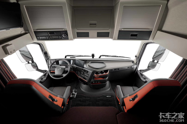 彰显领跑新姿态,沃尔沃发布四款改款车型,升级之处你给打几分?